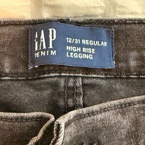 GAP Black Wash High Rise Legging Jeans
